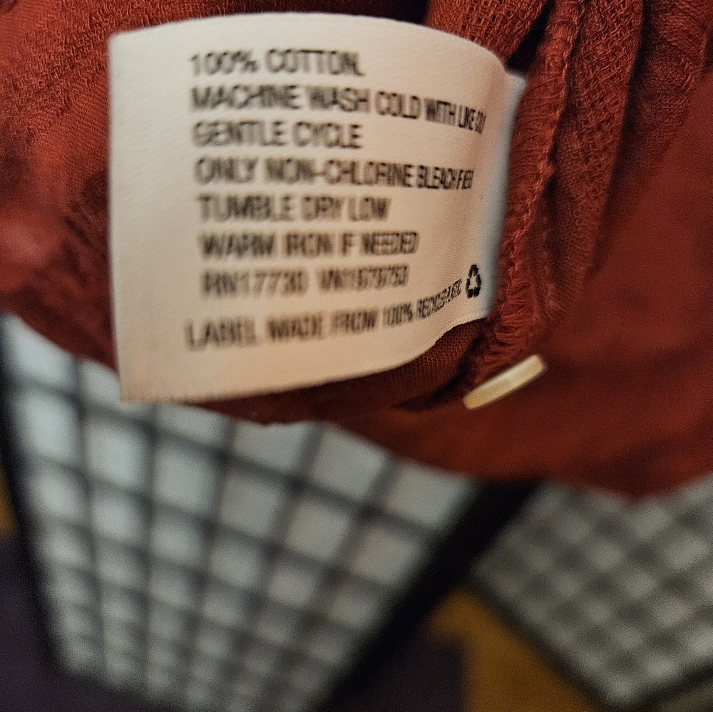 Universal  thread  ruffle blouse XXL - Picture 7 of 7